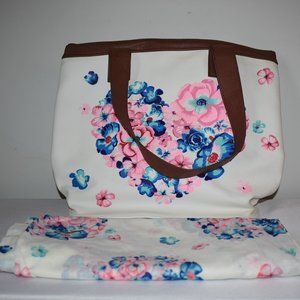 Cute White Lined Floral Tote w/ matching scarf